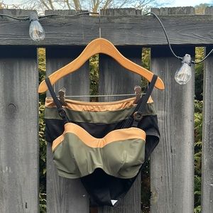 NWOT FIGLEAVES Bikini